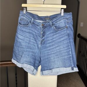Judy Blue Sadie 5 Button Fly Cuffed Denim Short Style JB15007DK Size 3XL